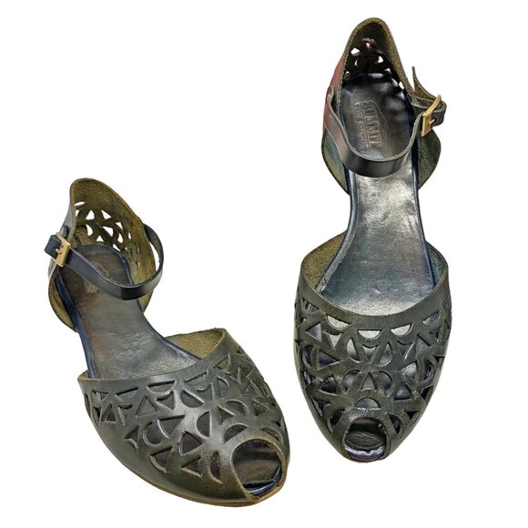 SUMMIT Italian Cutout Leather Peep Toe Mary Janes - Picture 11 of 11